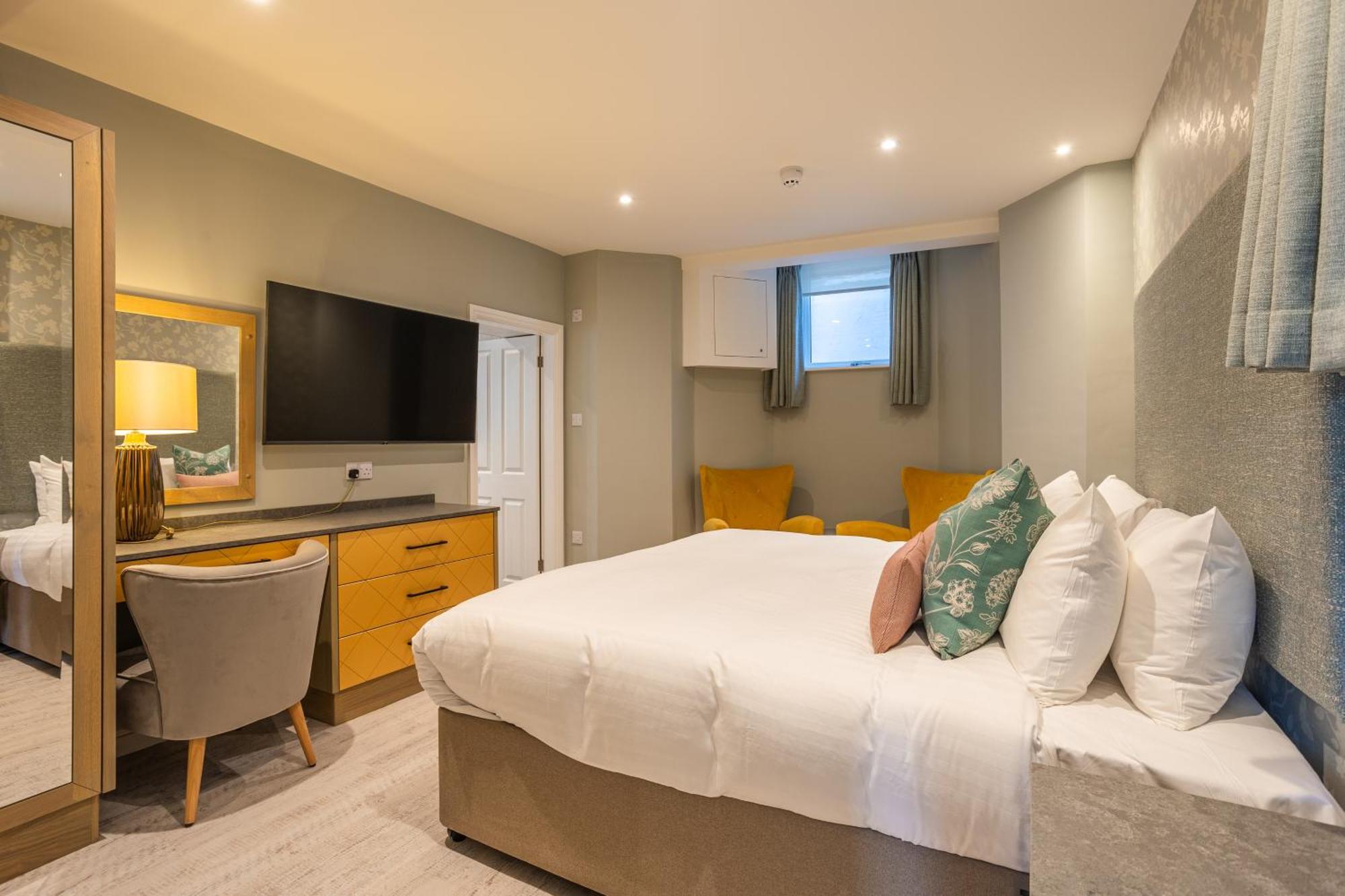 Townhouse 4*